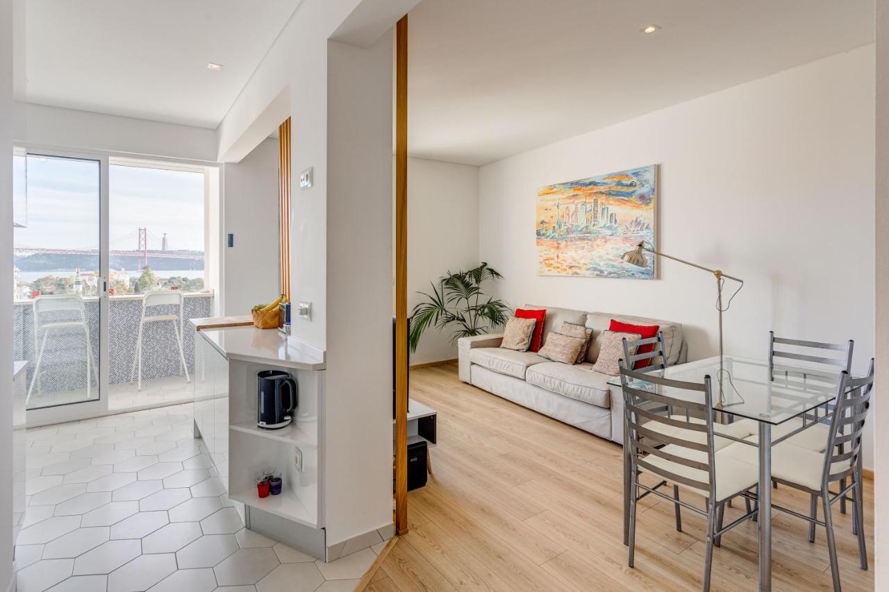 Tejo River View Apartment Nearby Belem Lisbon Exterior photo