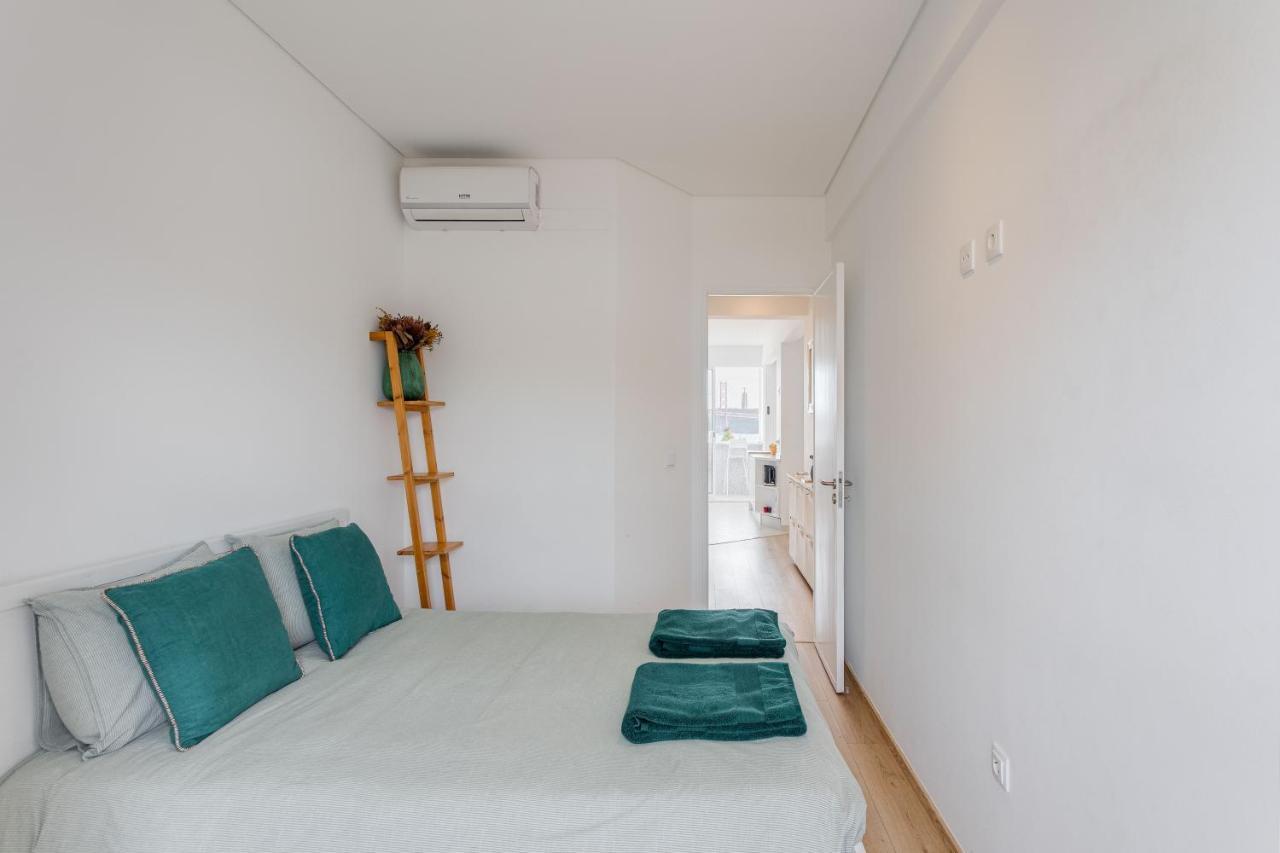 Tejo River View Apartment Nearby Belem Lisbon Exterior photo